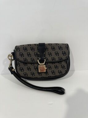 Dooney & Bourke Black Signature Wristlet